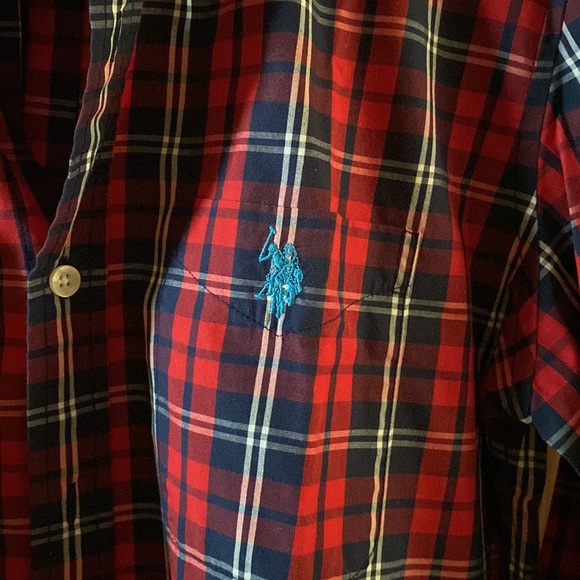 US Polo Assn button down shirt (S) - Picture 3 of 11